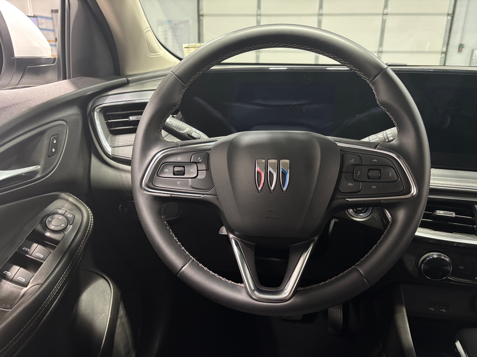 Thumbnail: 2025 Buick Encore GX - 5