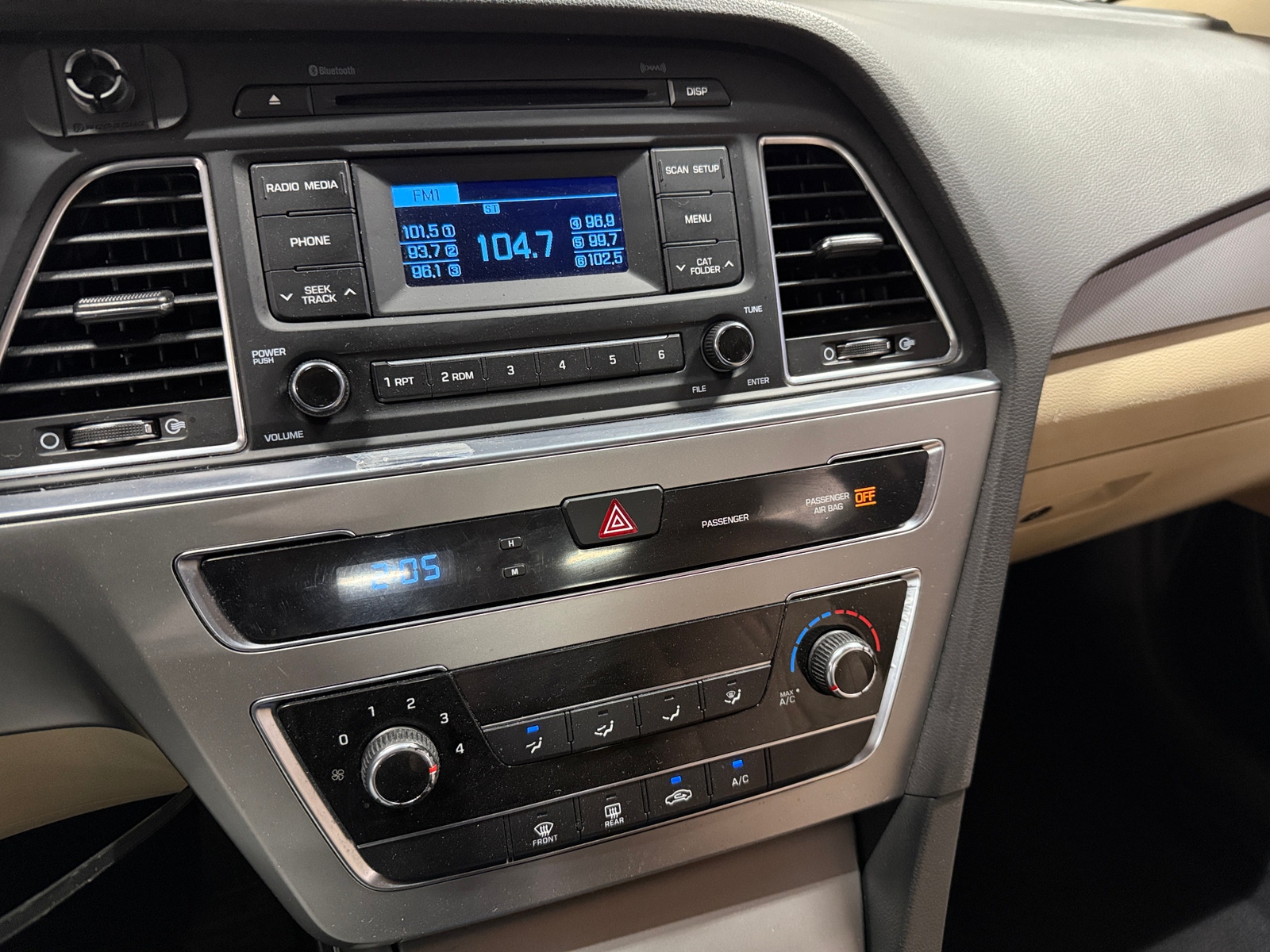 Thumbnail: 2015 Hyundai Sonata - 4