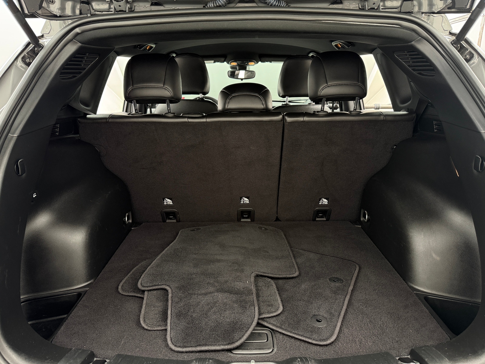 Thumbnail: 2023 Jeep Compass - 7