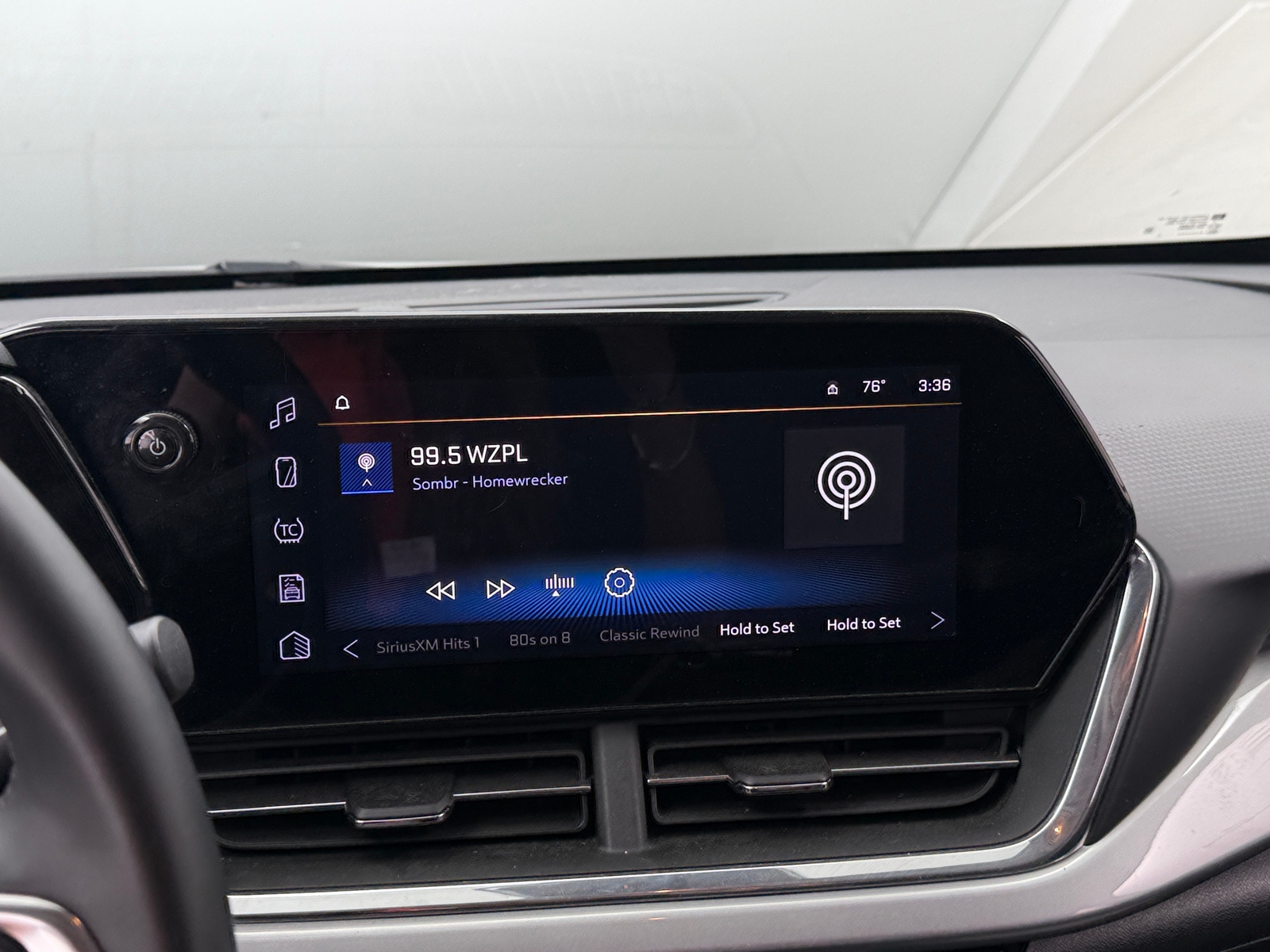 Thumbnail: 2025 Chevrolet Trax - 4