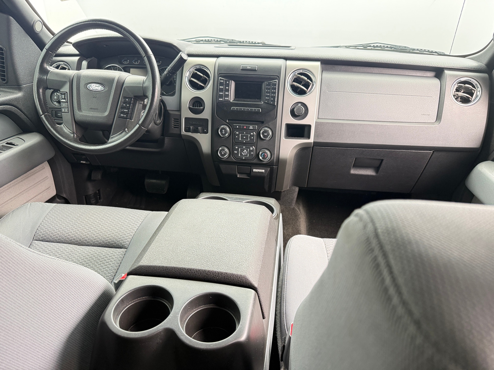 Thumbnail: 2013 Ford Econoline - 3