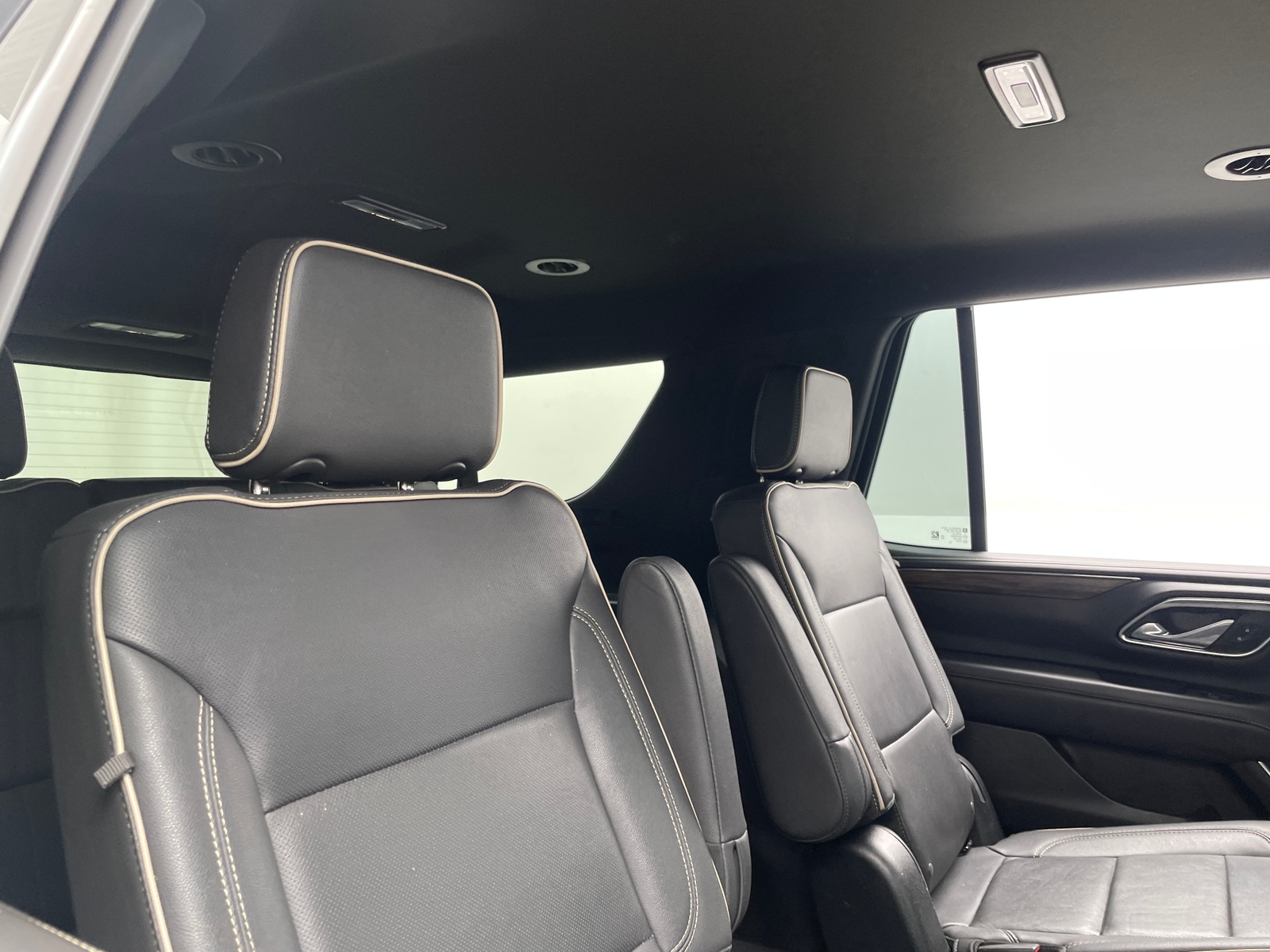 Thumbnail: 2023 Chevrolet Tahoe - 5