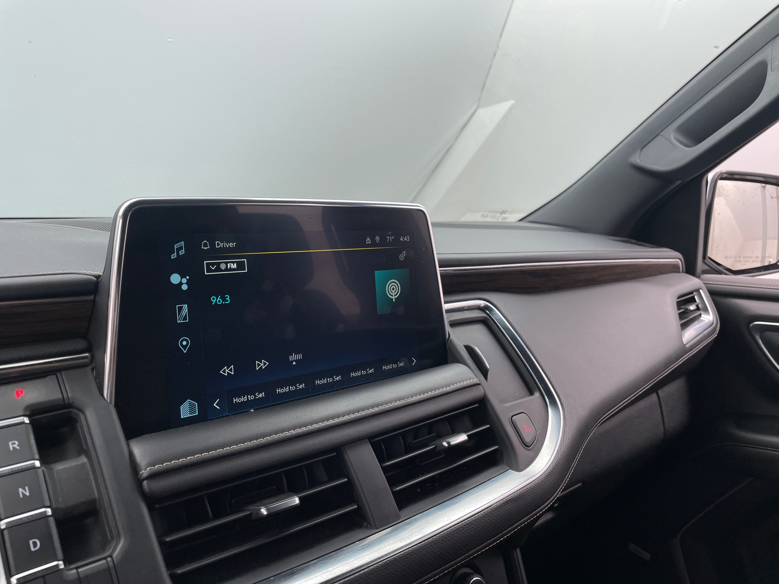 Thumbnail: 2023 Chevrolet Tahoe - 3