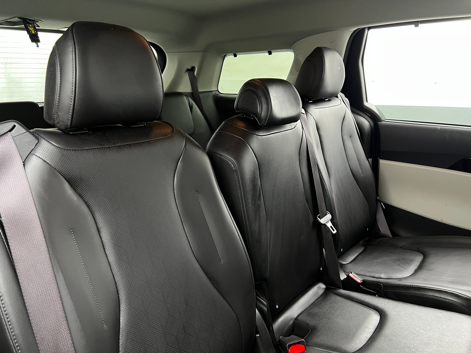 Thumbnail: 2022 Kia Carnival - 5