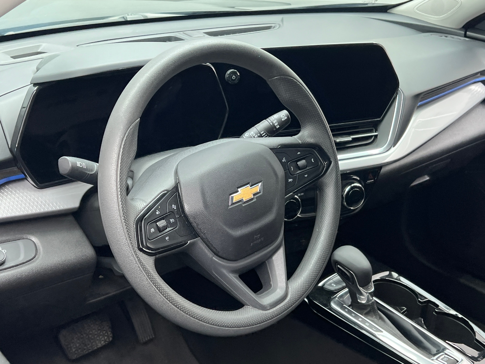 Thumbnail: 2025 Chevrolet Trax - 5