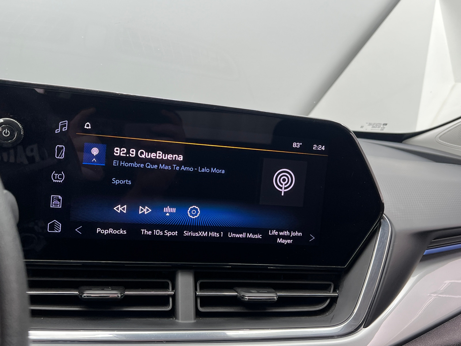 Thumbnail: 2025 Chevrolet Trax - 4