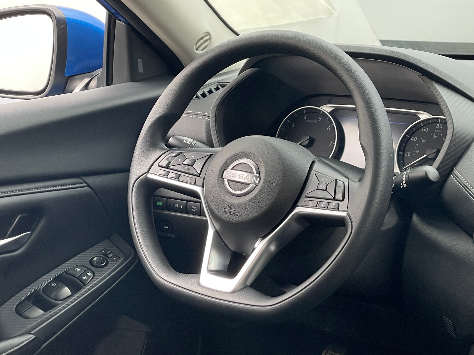Thumbnail: 2025 Nissan Sentra - 5
