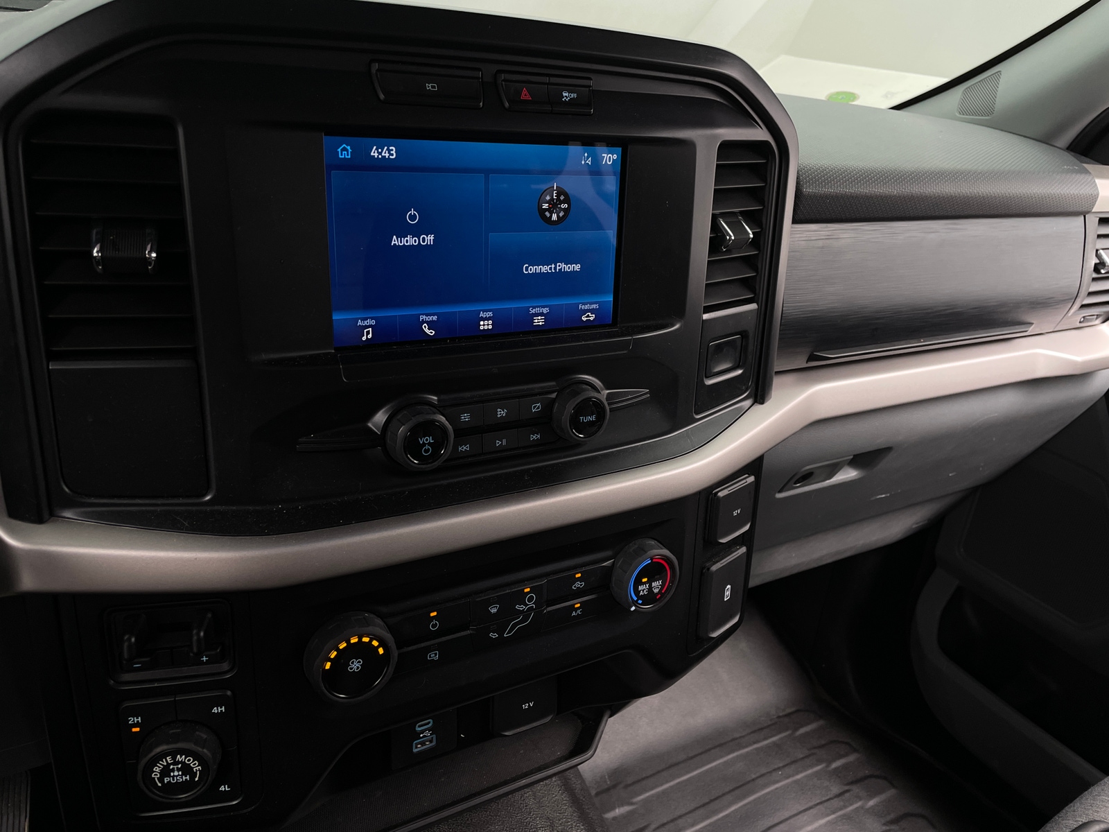 Thumbnail: 2021 Ford Econoline - 4