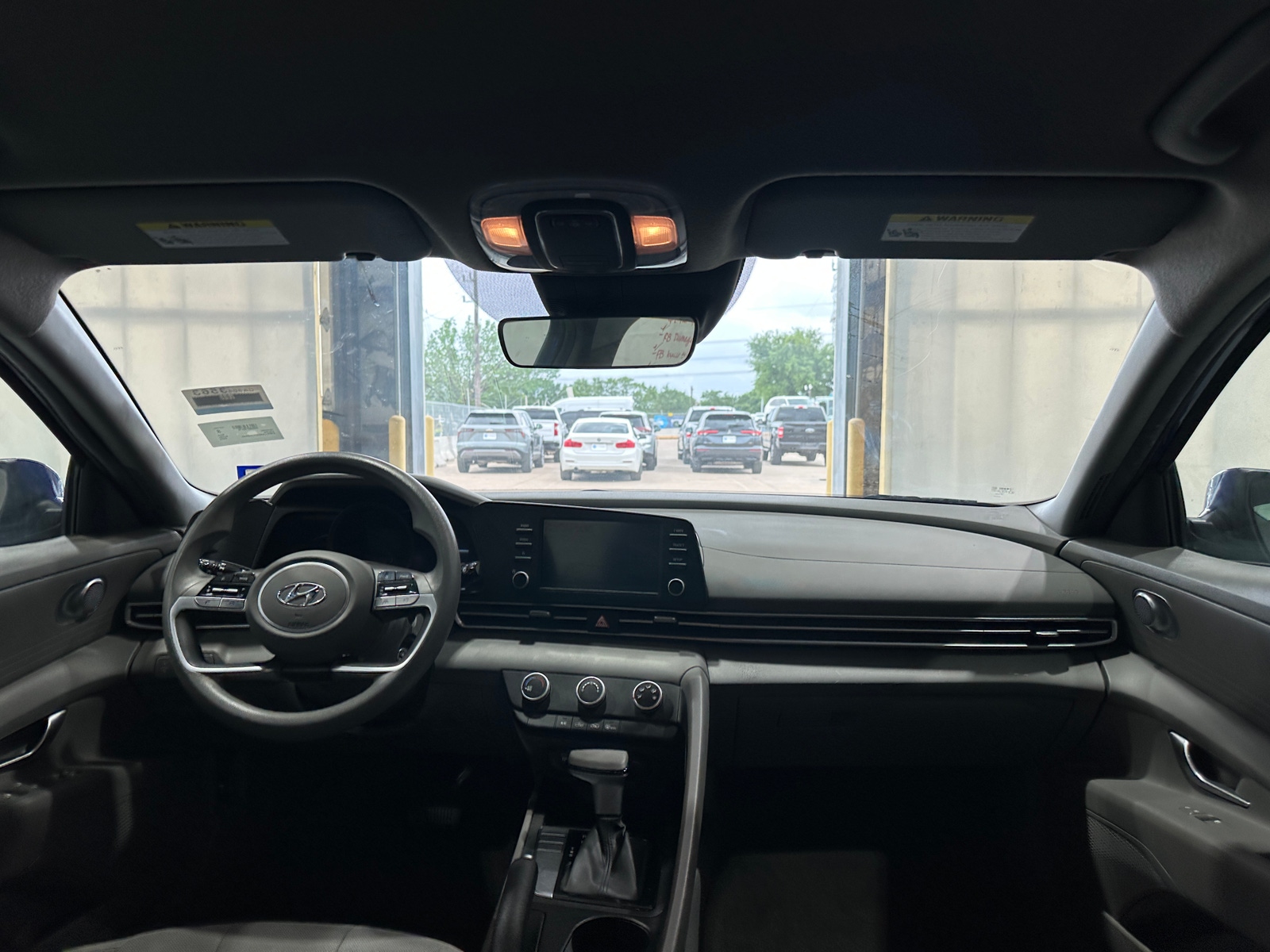 Thumbnail: 2023 Hyundai Elantra - 3