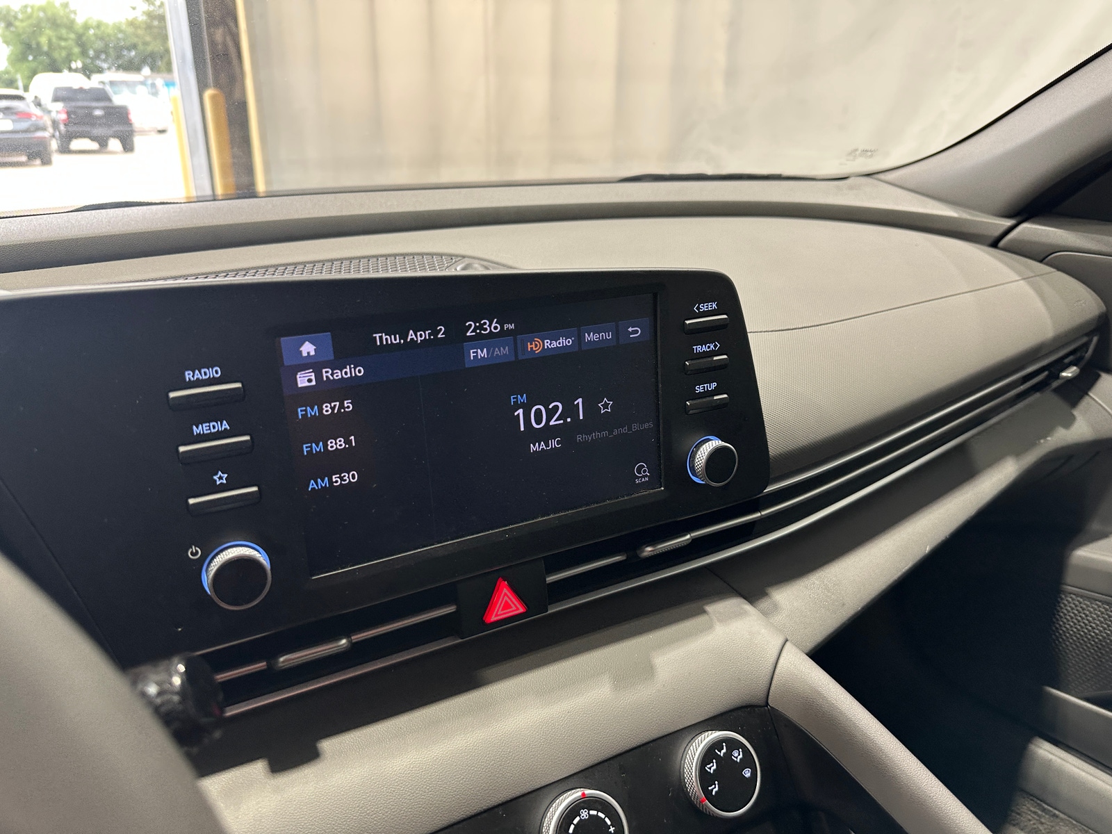 Thumbnail: 2023 Hyundai Elantra - 4