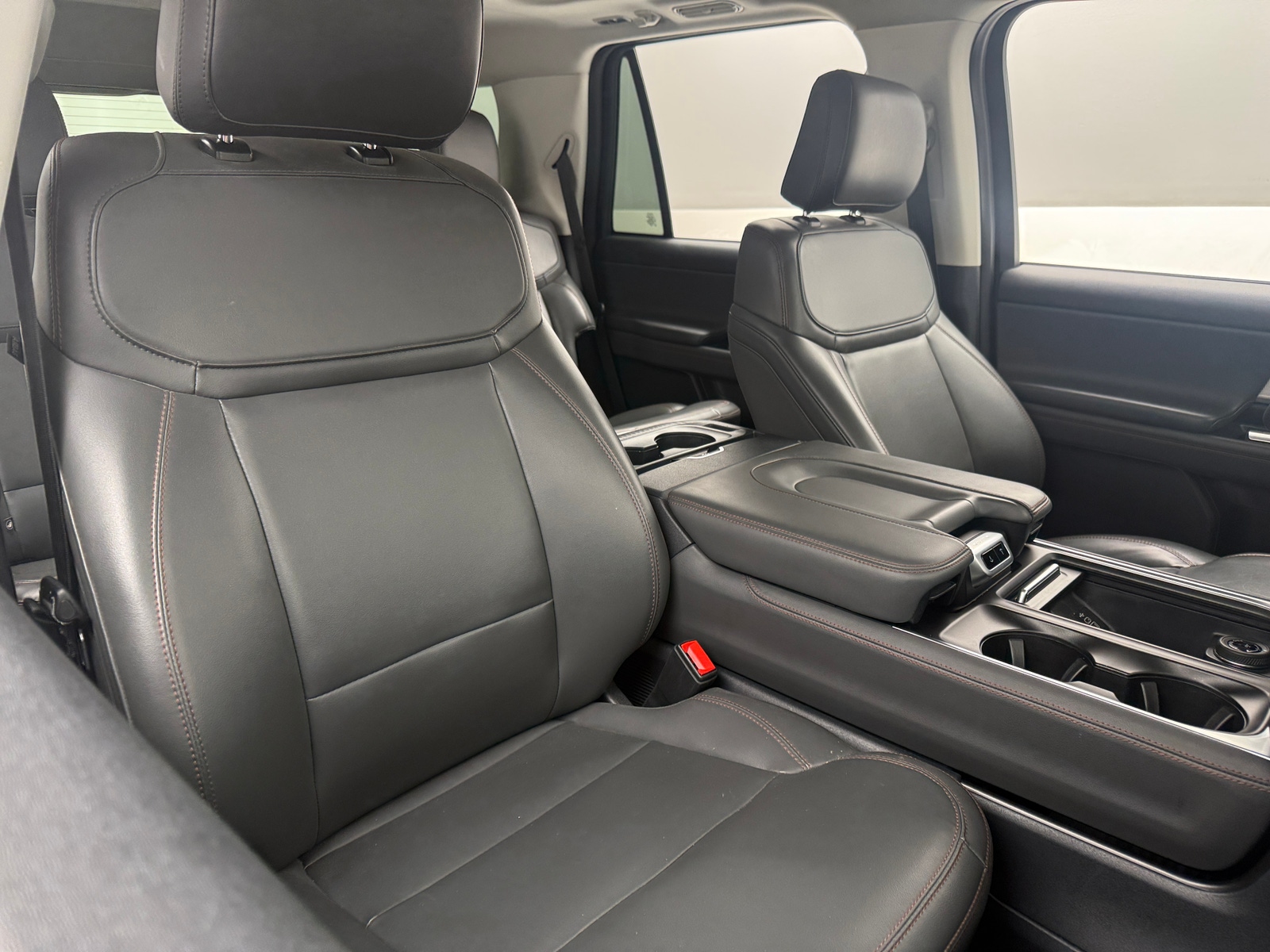 Thumbnail: 2025 Ford Expedition - 2