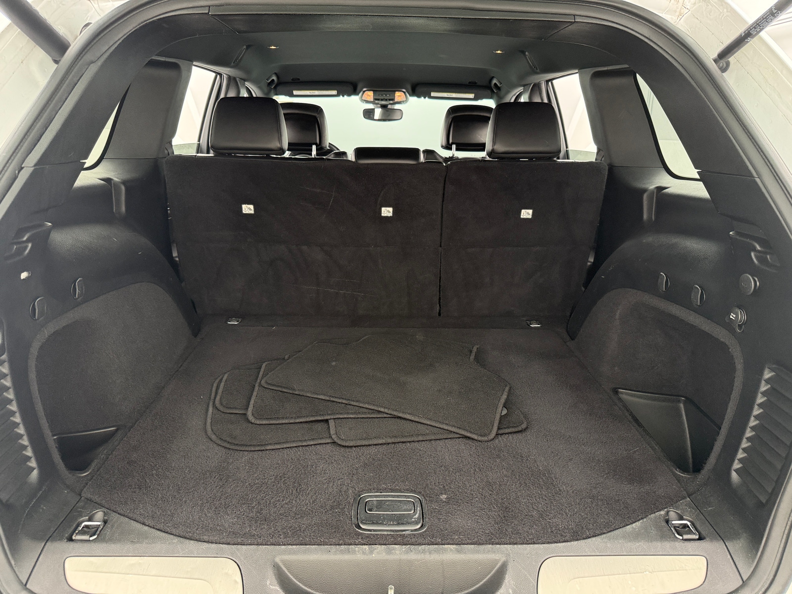 Thumbnail: 2019 Jeep Grand Cherokee - 6