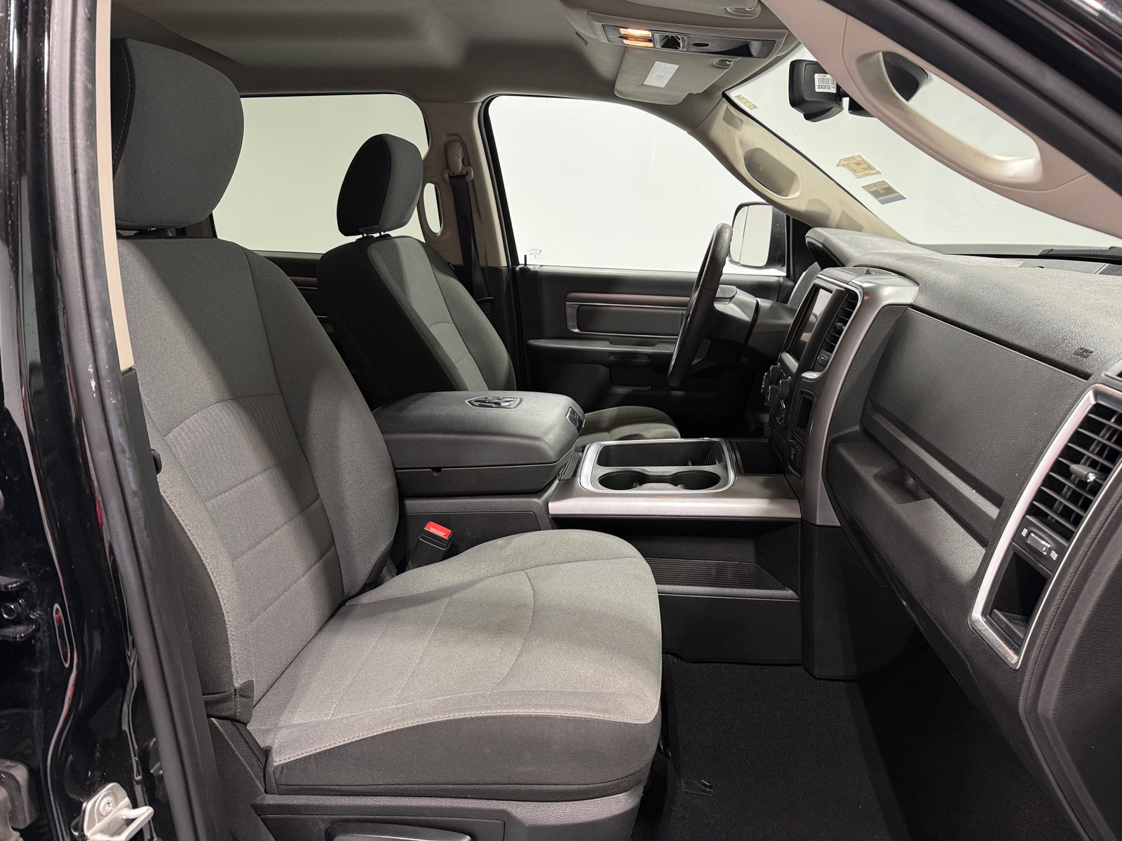 Thumbnail: 2023 RAM 1500 Classic - 2