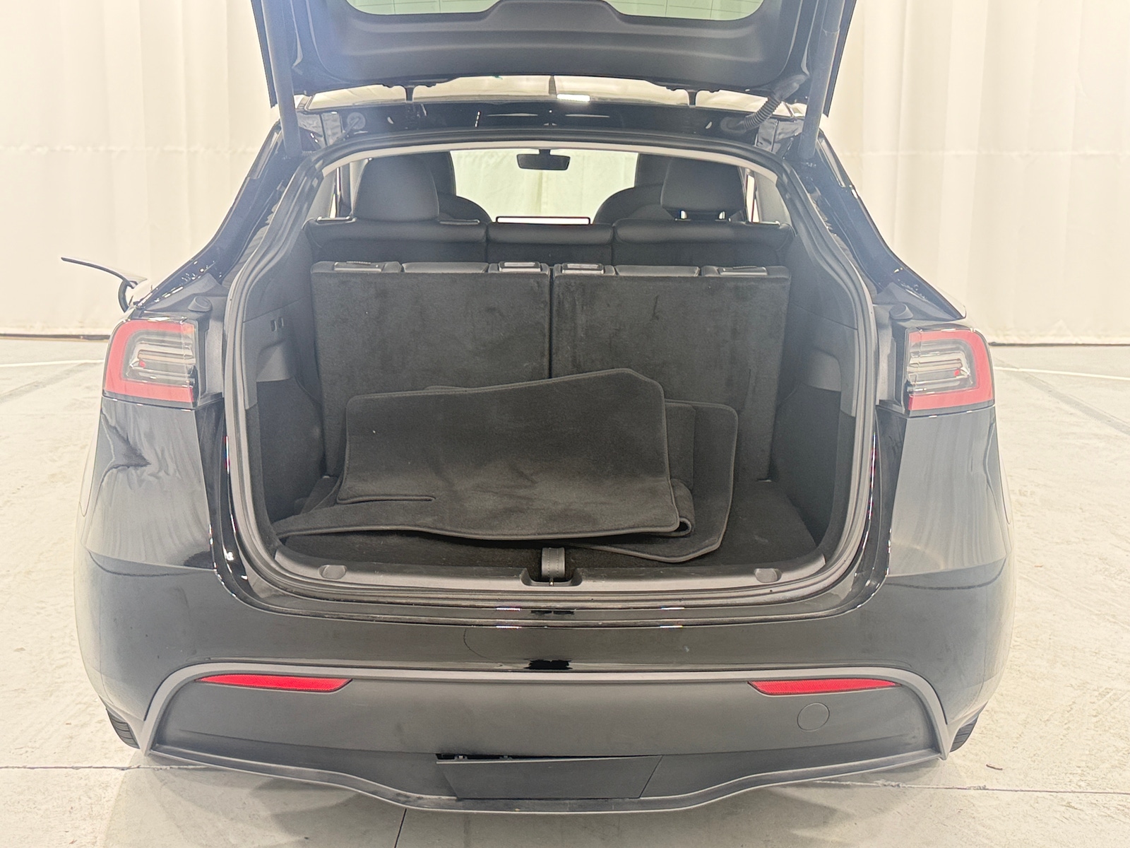 Thumbnail: 2025 Tesla Model Y - 7