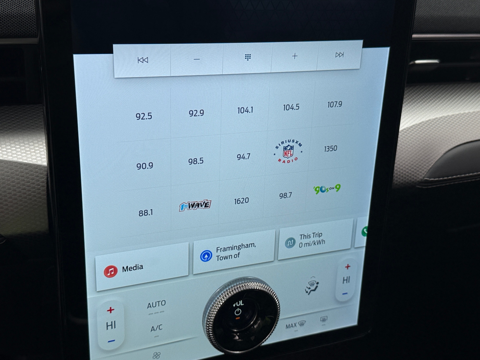 Thumbnail: 2021 Ford Mustang Mach-E - 3