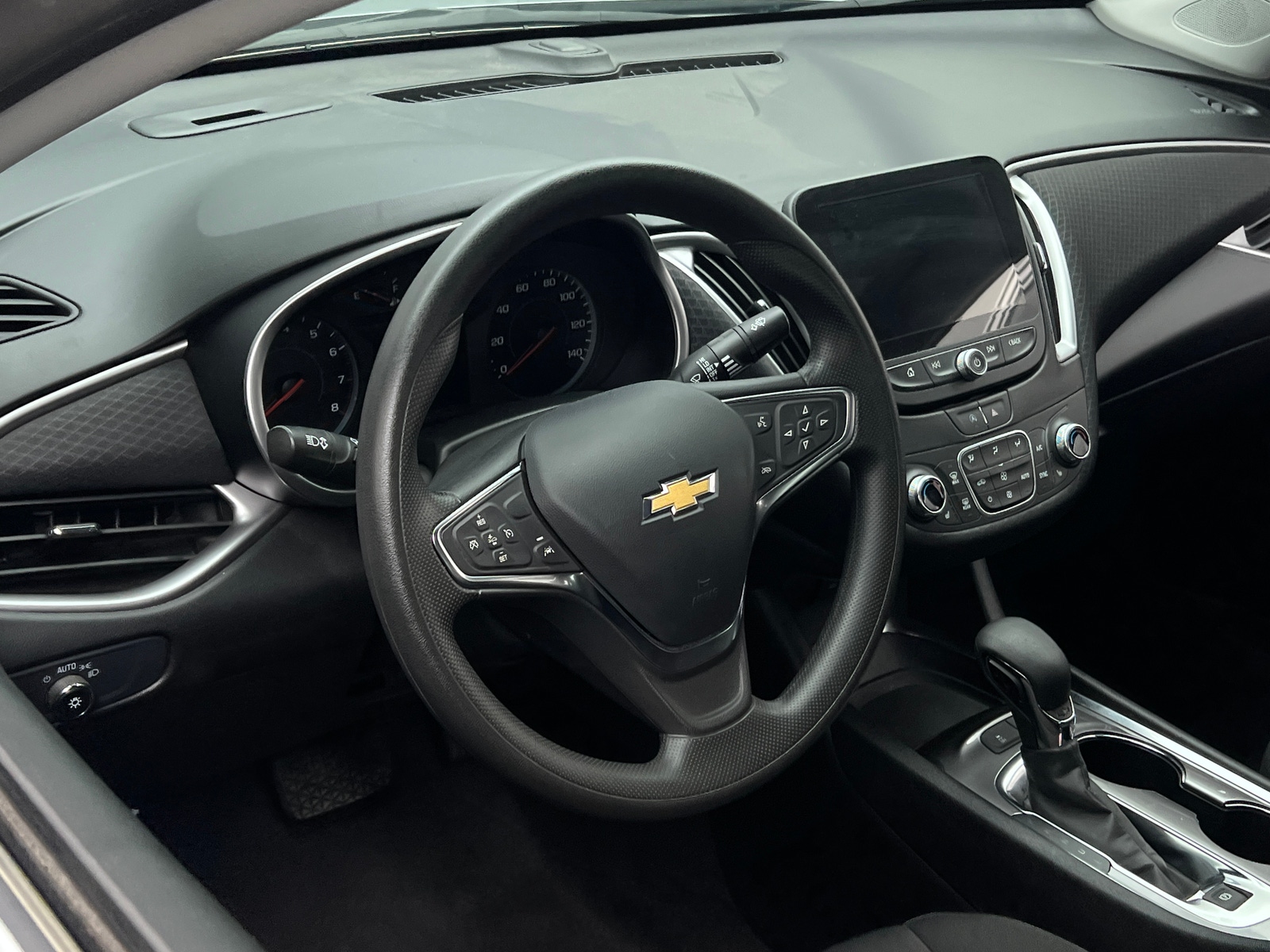 Thumbnail: 2024 Chevrolet Malibu - 5