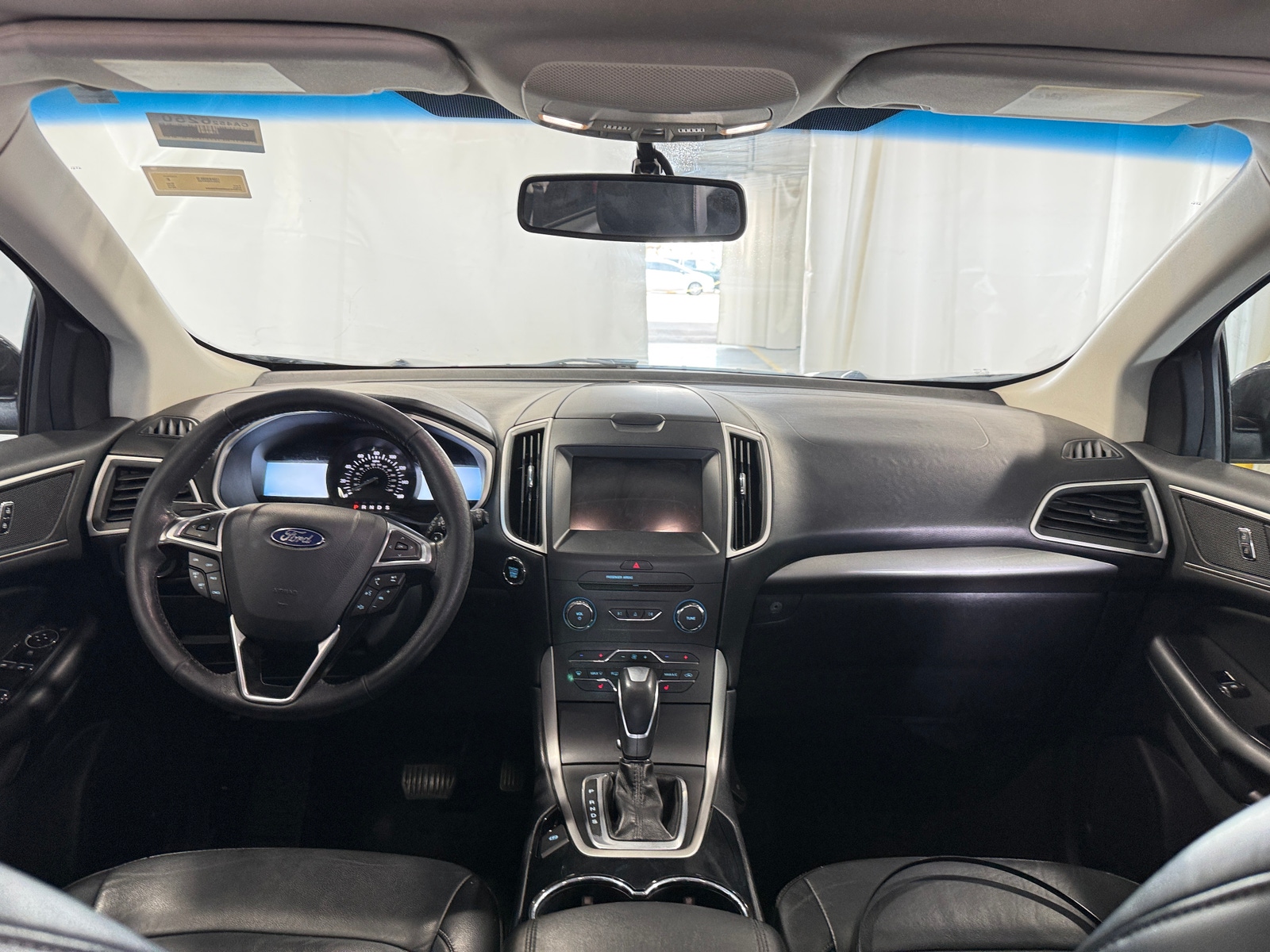 Thumbnail: 2016 Ford Edge - 2