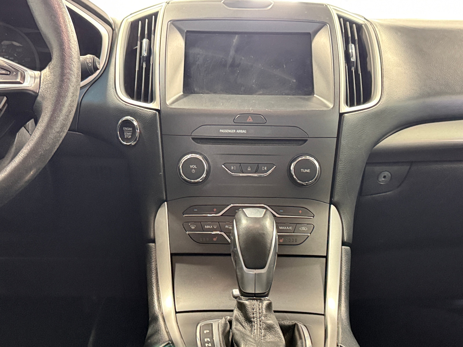 Thumbnail: 2016 Ford Edge - 3