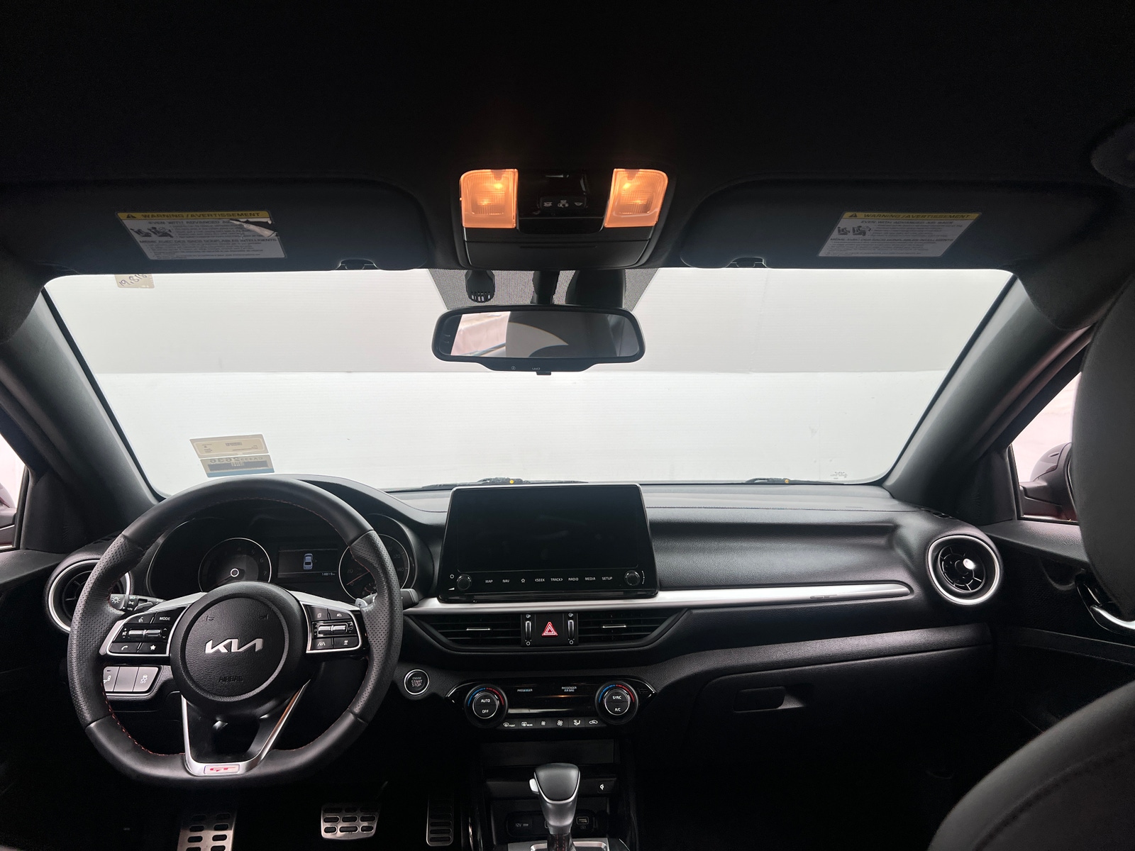 Thumbnail: 2022 Kia Forte - 3