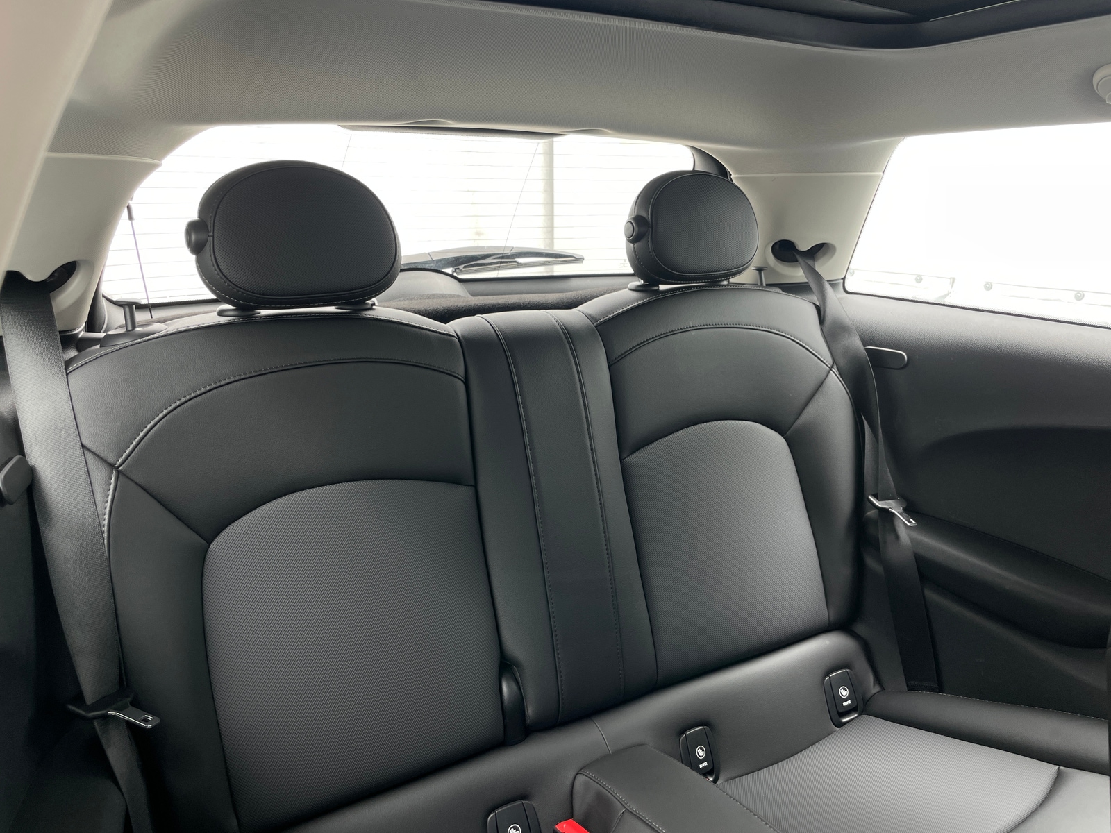 Thumbnail: 2019 MINI Cooper Hardtop - 5