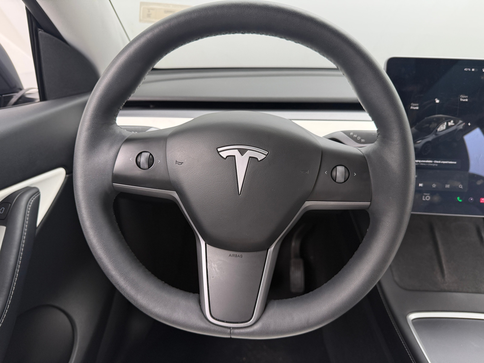 Thumbnail: 2022 Tesla Model Y - 4