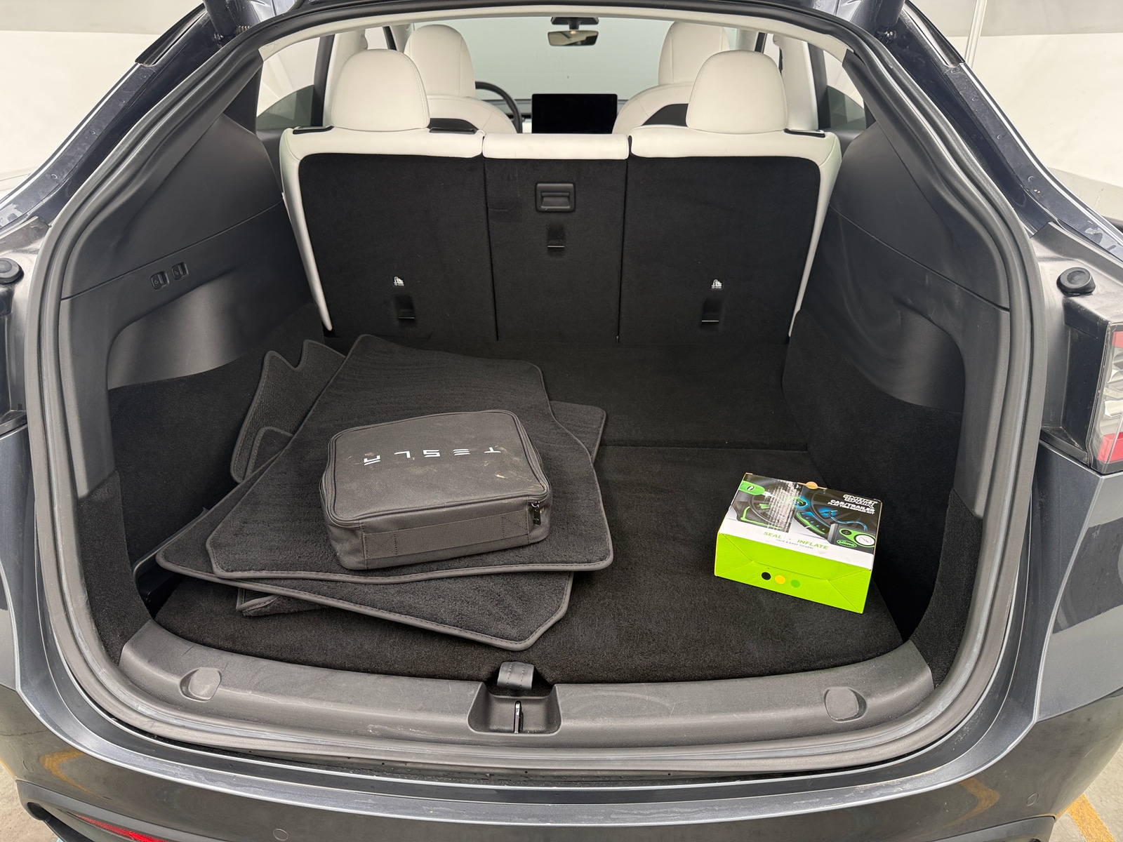 Thumbnail: 2022 Tesla Model Y - 6