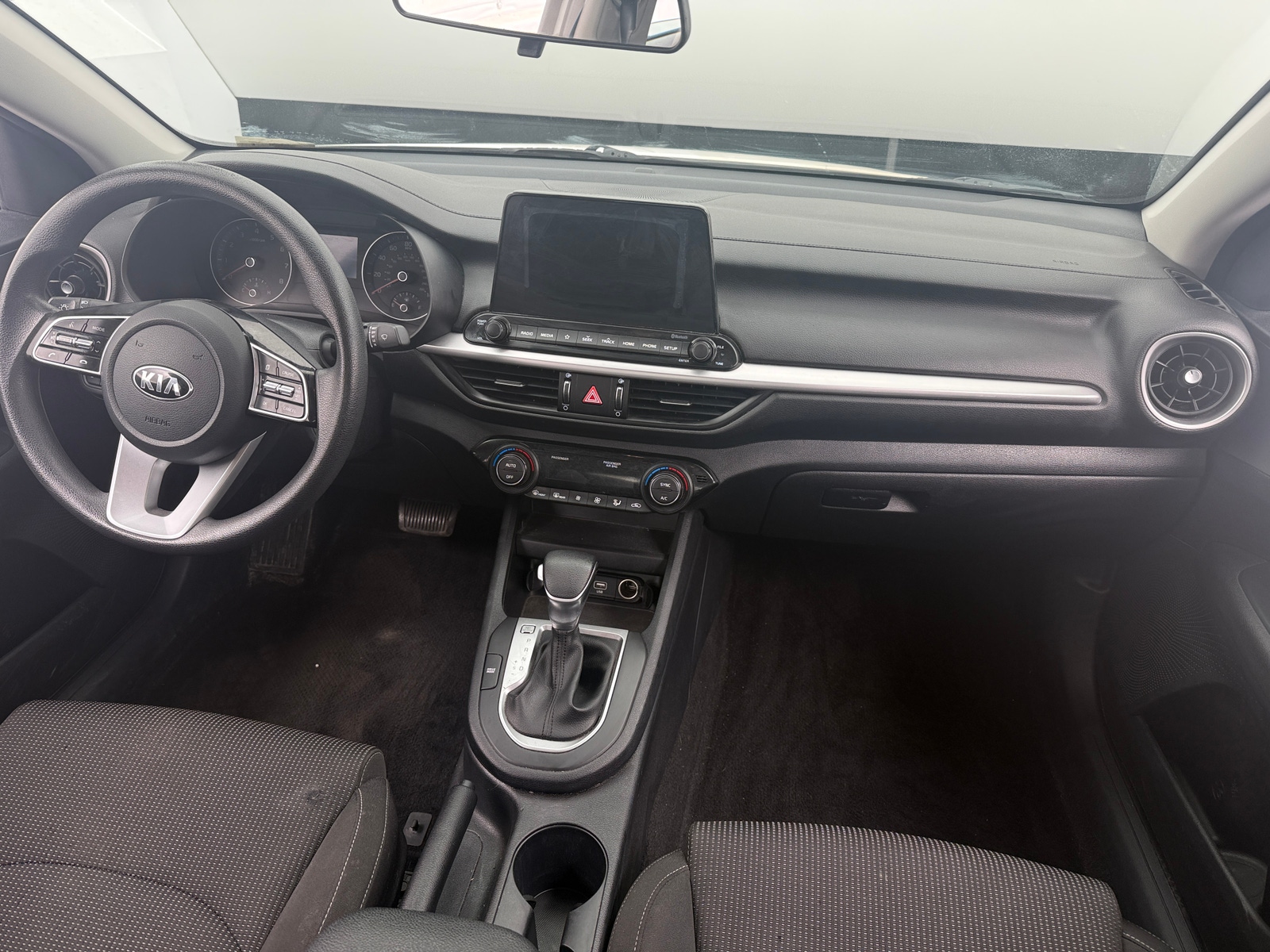 Thumbnail: 2019 Kia Forte - 3