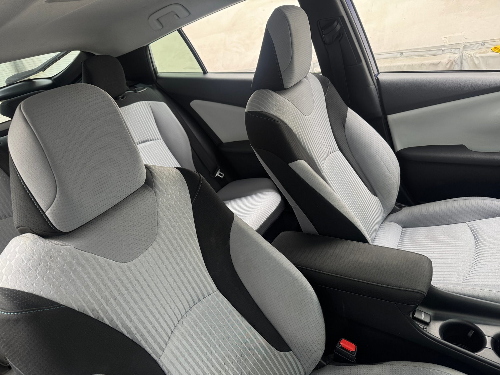 Thumbnail: 2017 Toyota Prius - 2