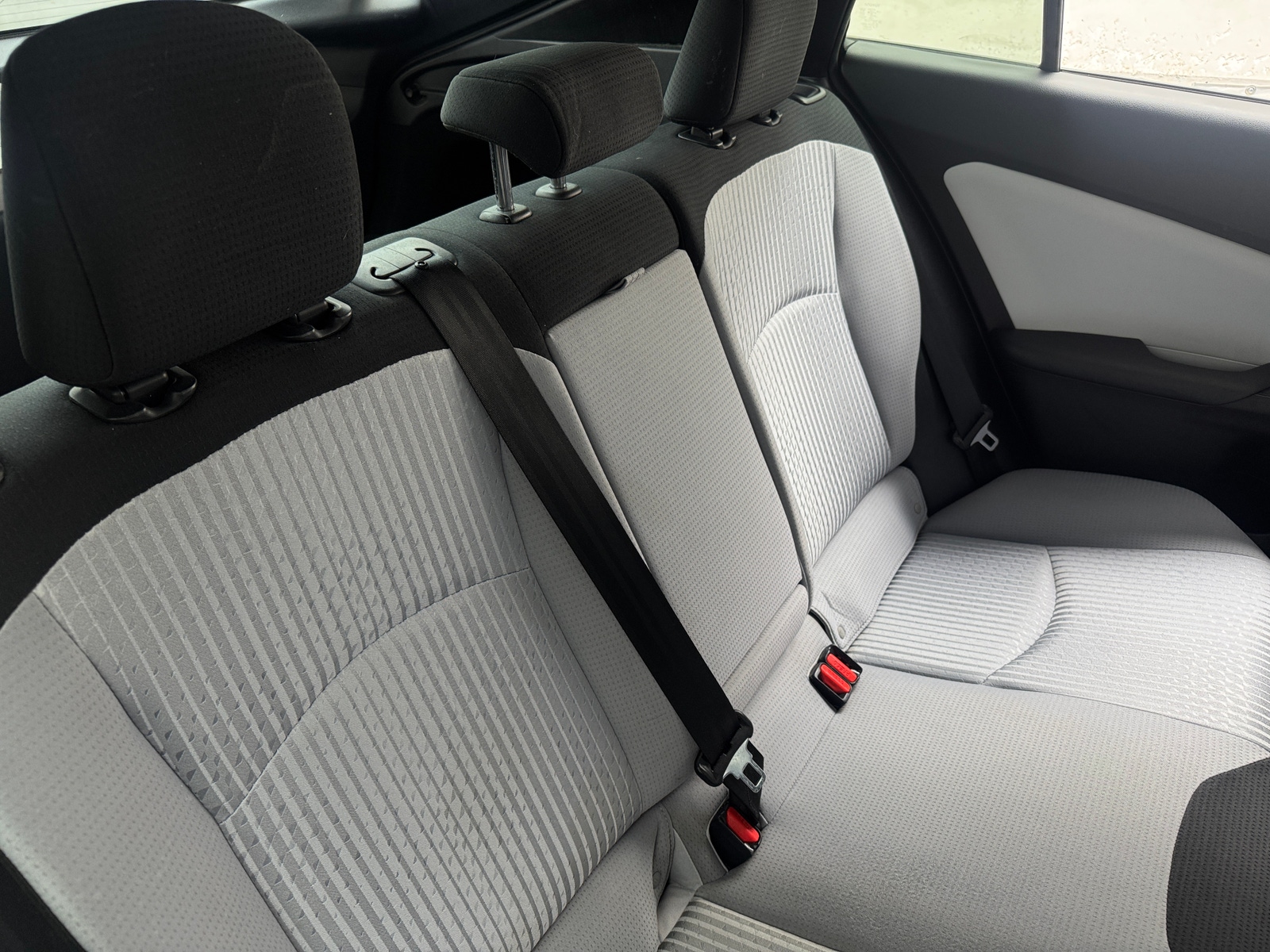 Thumbnail: 2017 Toyota Prius - 6