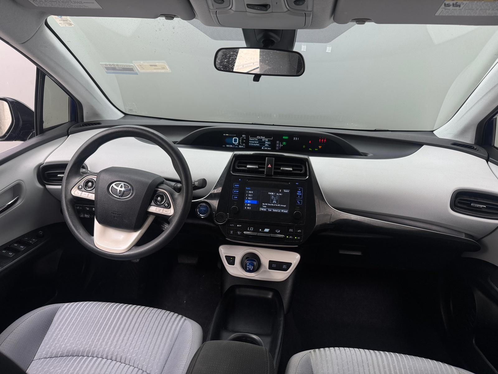 Thumbnail: 2017 Toyota Prius - 3