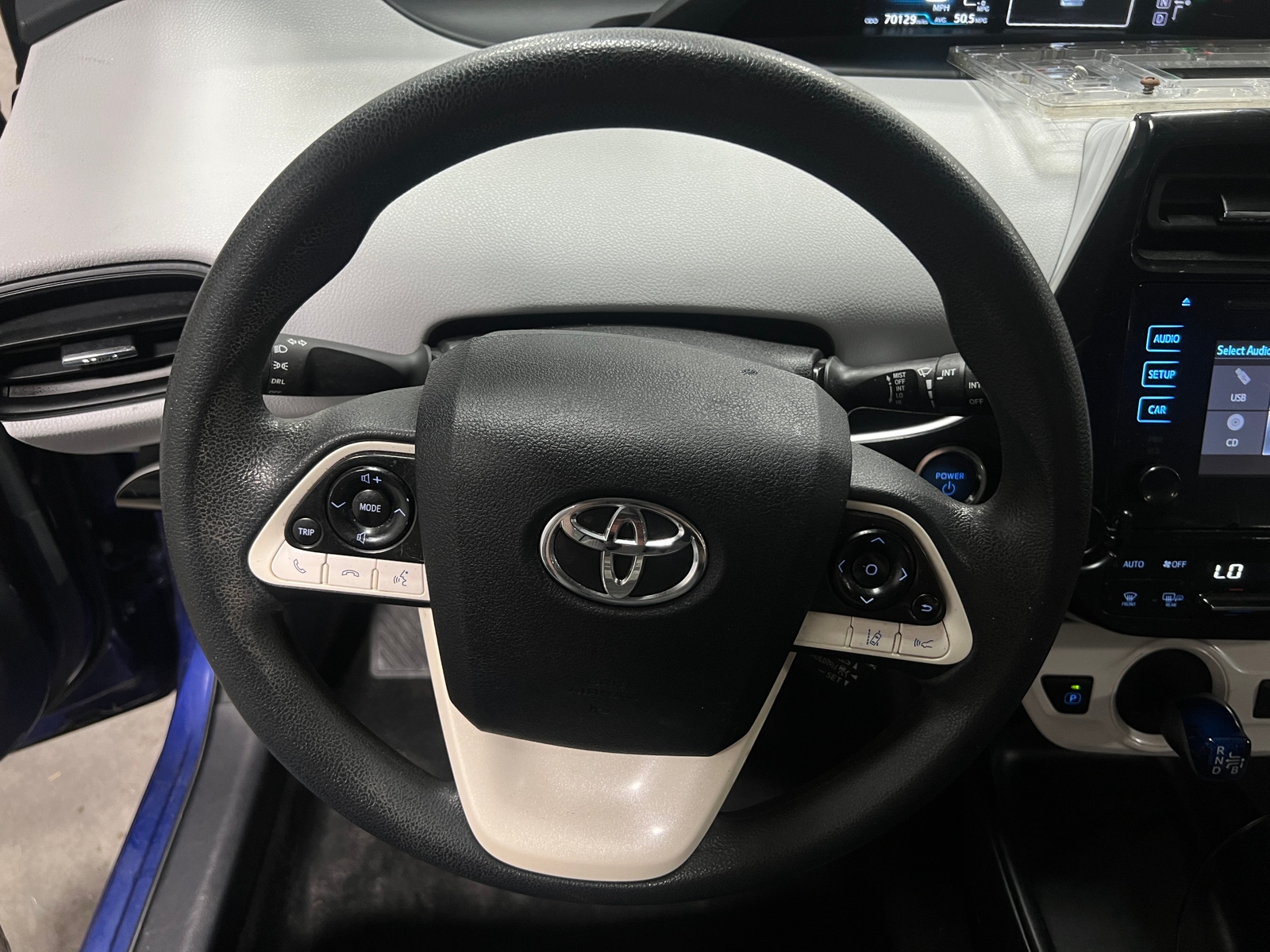 Thumbnail: 2017 Toyota Prius - 5