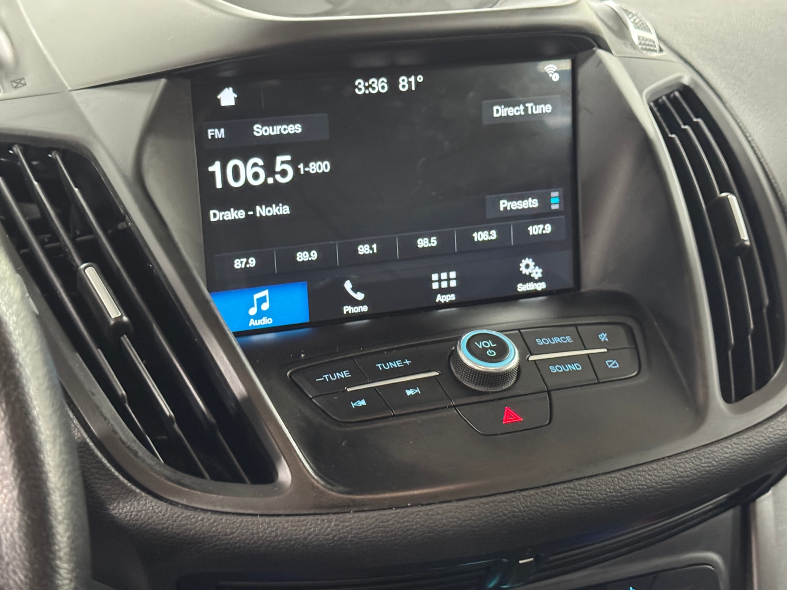 Thumbnail: 2019 Ford Escape - 3