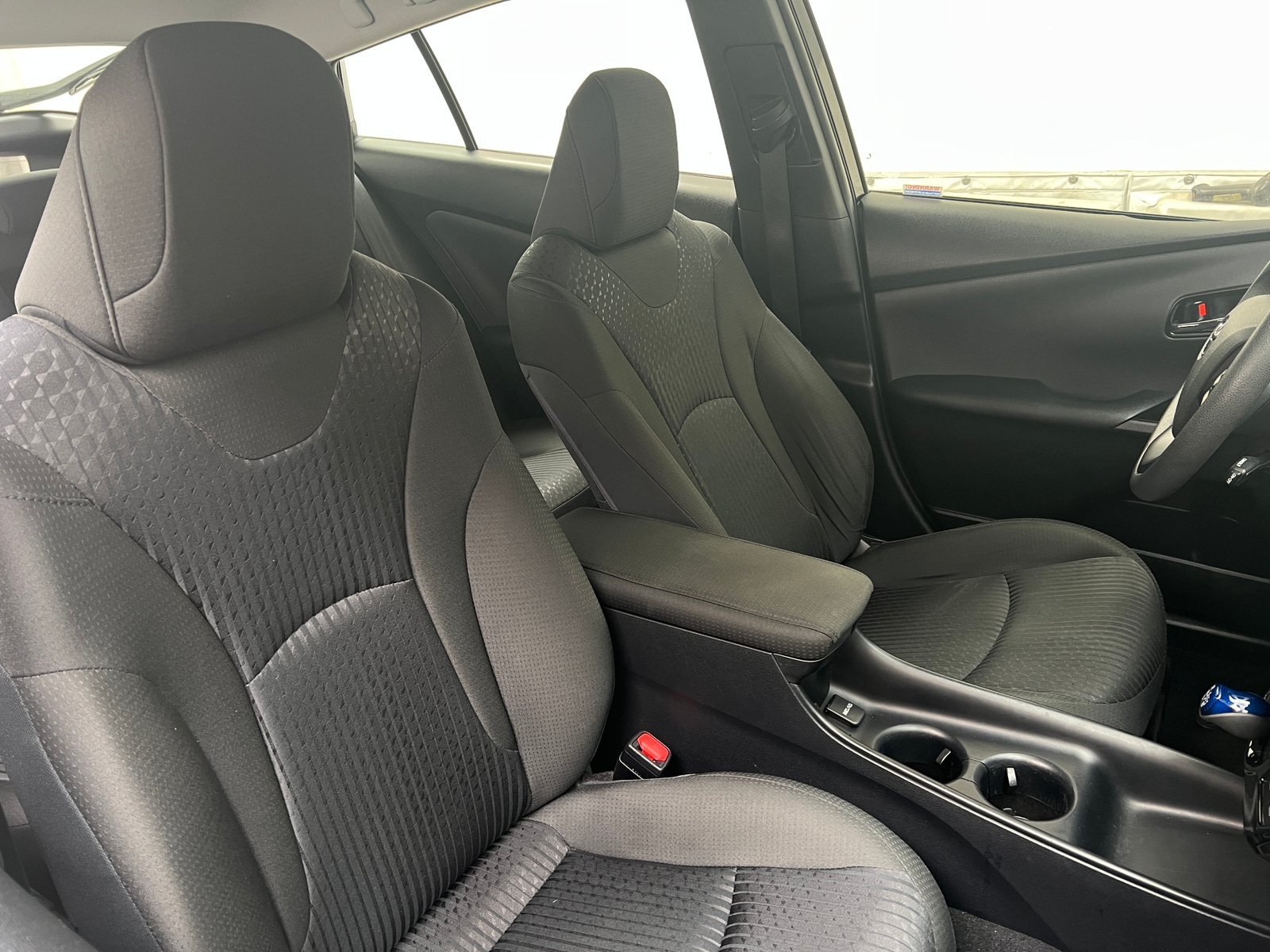 Thumbnail: 2016 Toyota Prius - 2