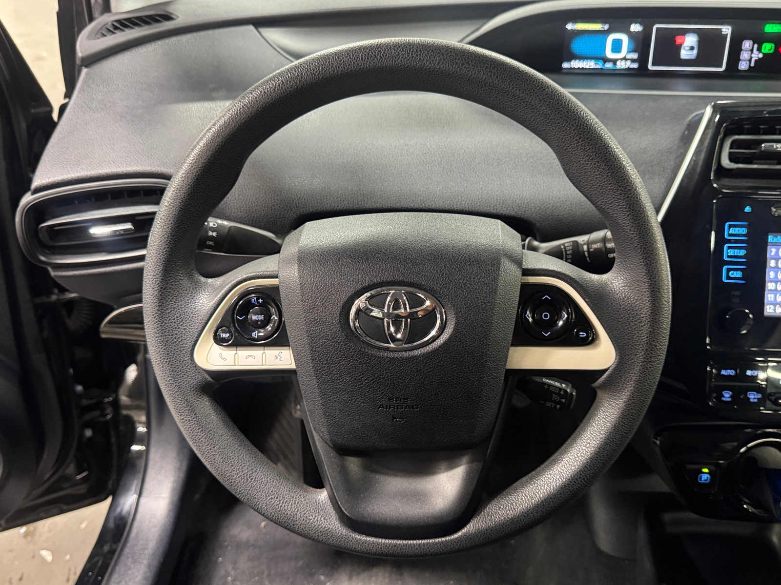 Thumbnail: 2016 Toyota Prius - 5