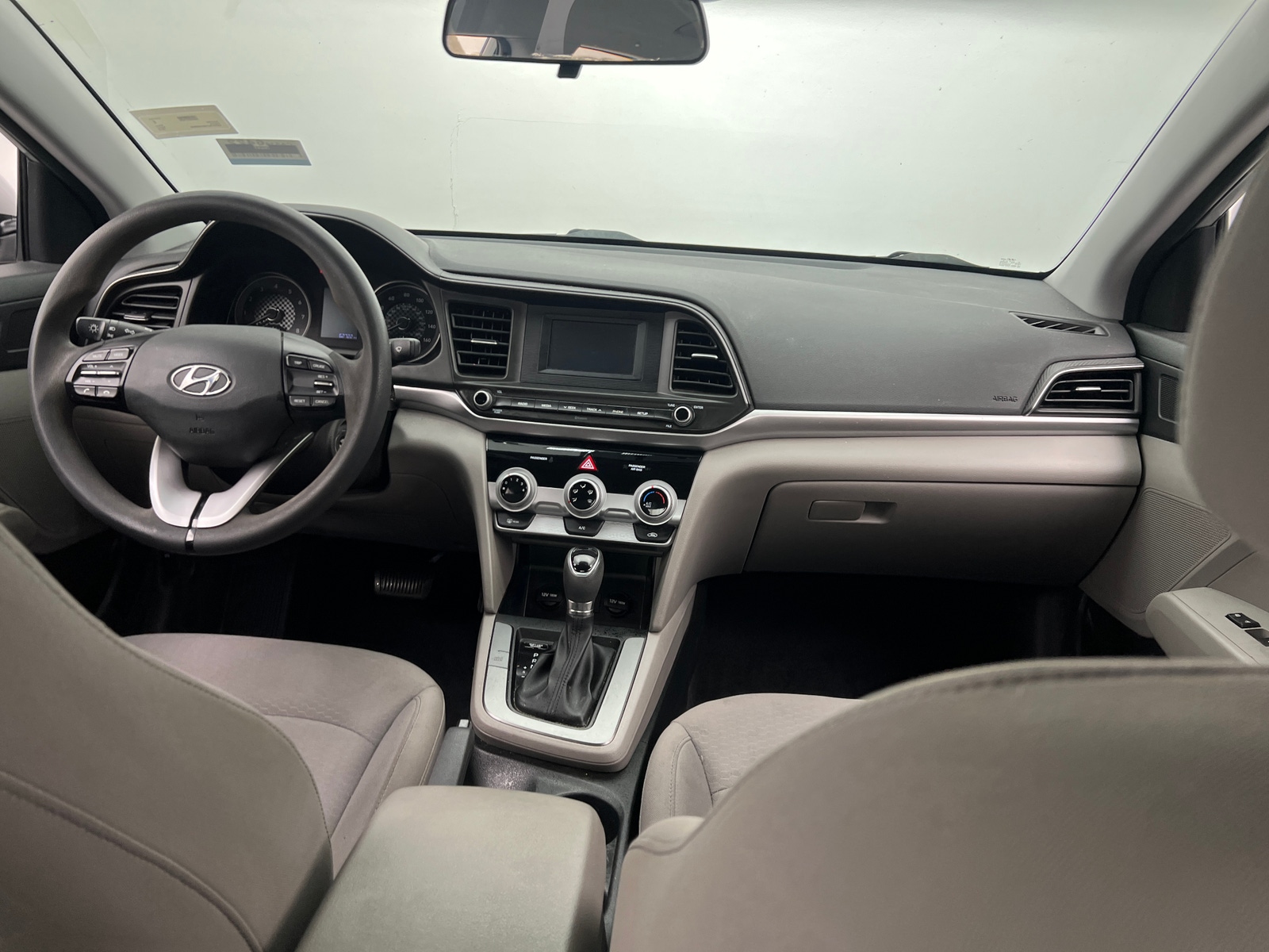 Thumbnail: 2019 Hyundai Elantra - 3