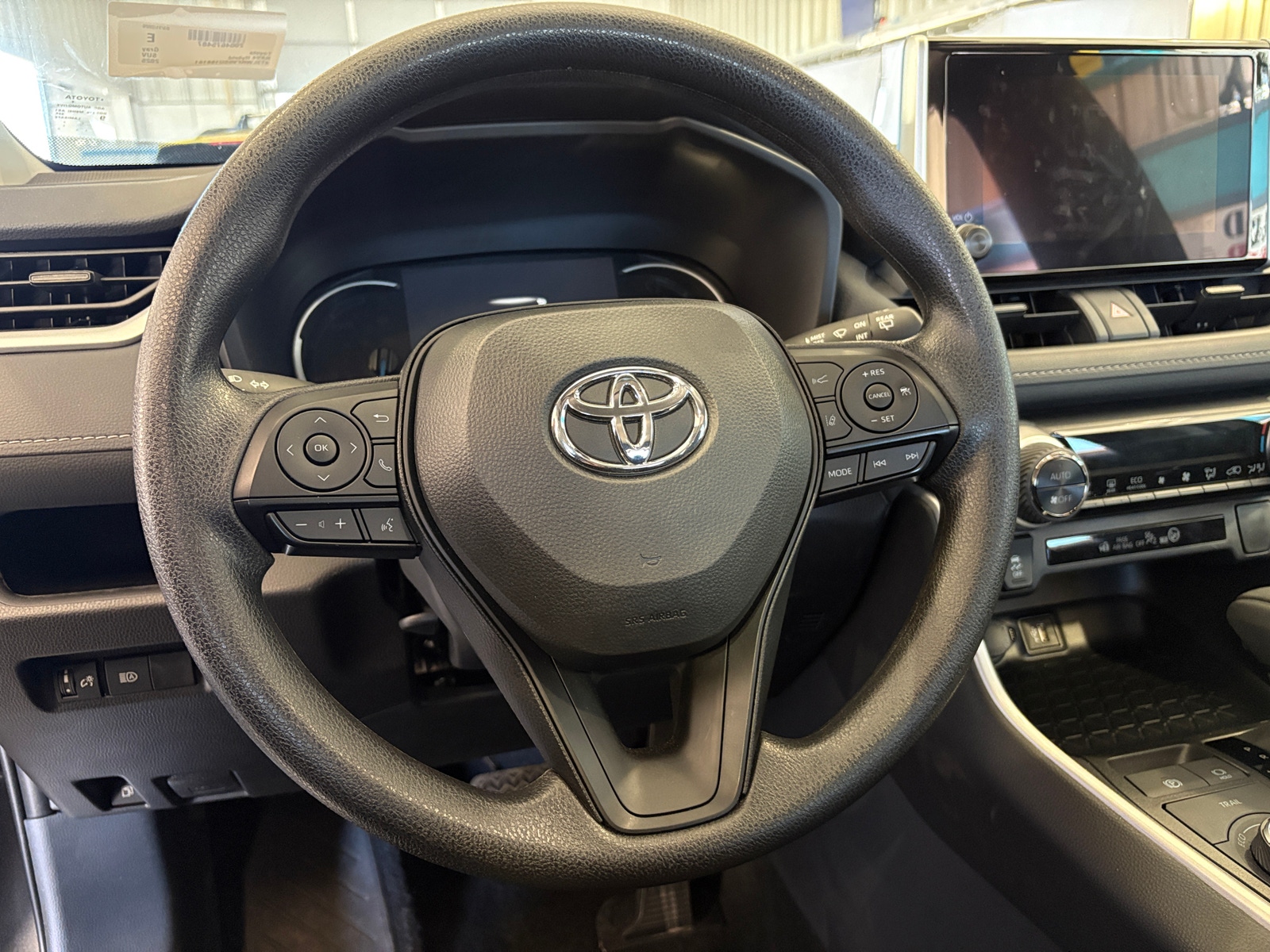 Thumbnail: 2025 Toyota RAV4 - 5