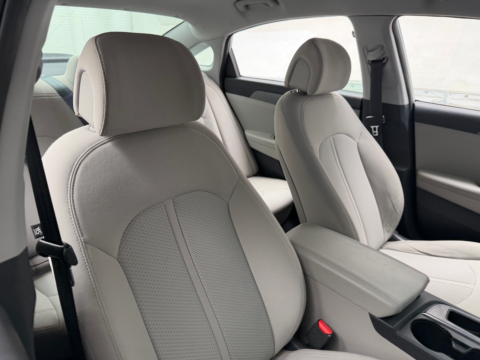 Thumbnail: 2016 Hyundai Sonata - 2