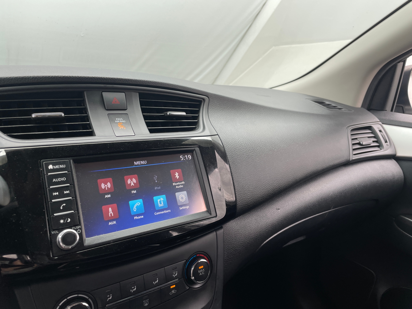 Thumbnail: 2019 Nissan Sentra - 4