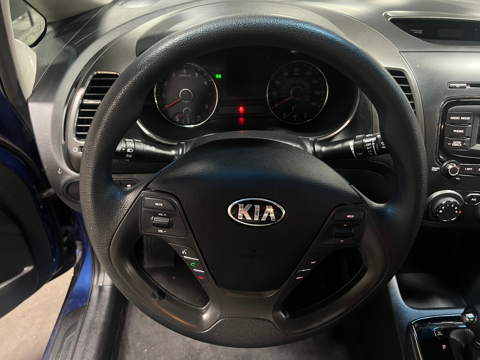 Thumbnail: 2017 Kia Forte - 5