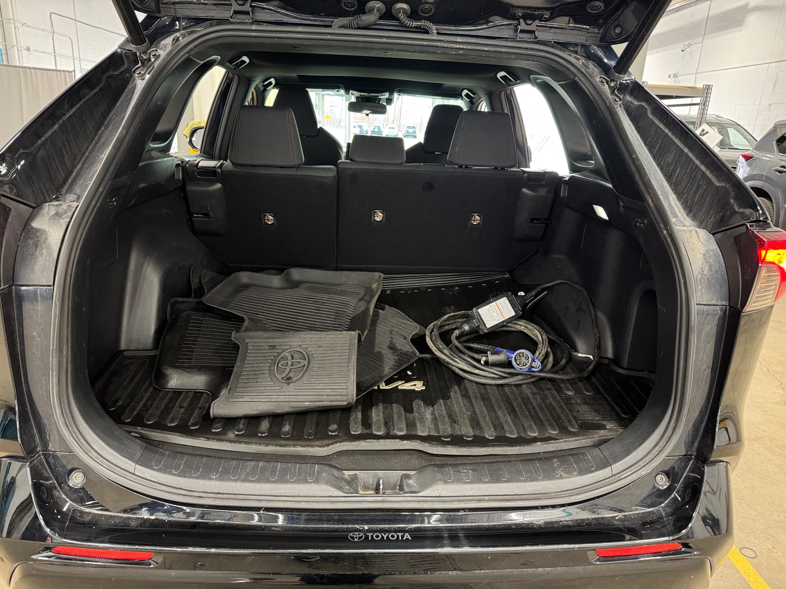 Thumbnail: 2022 Toyota RAV4 - 7