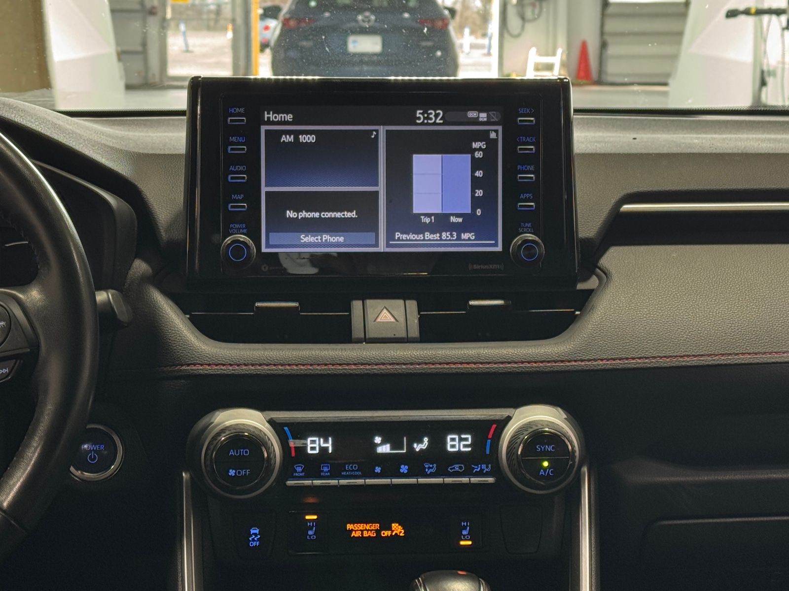 Thumbnail: 2022 Toyota RAV4 - 4