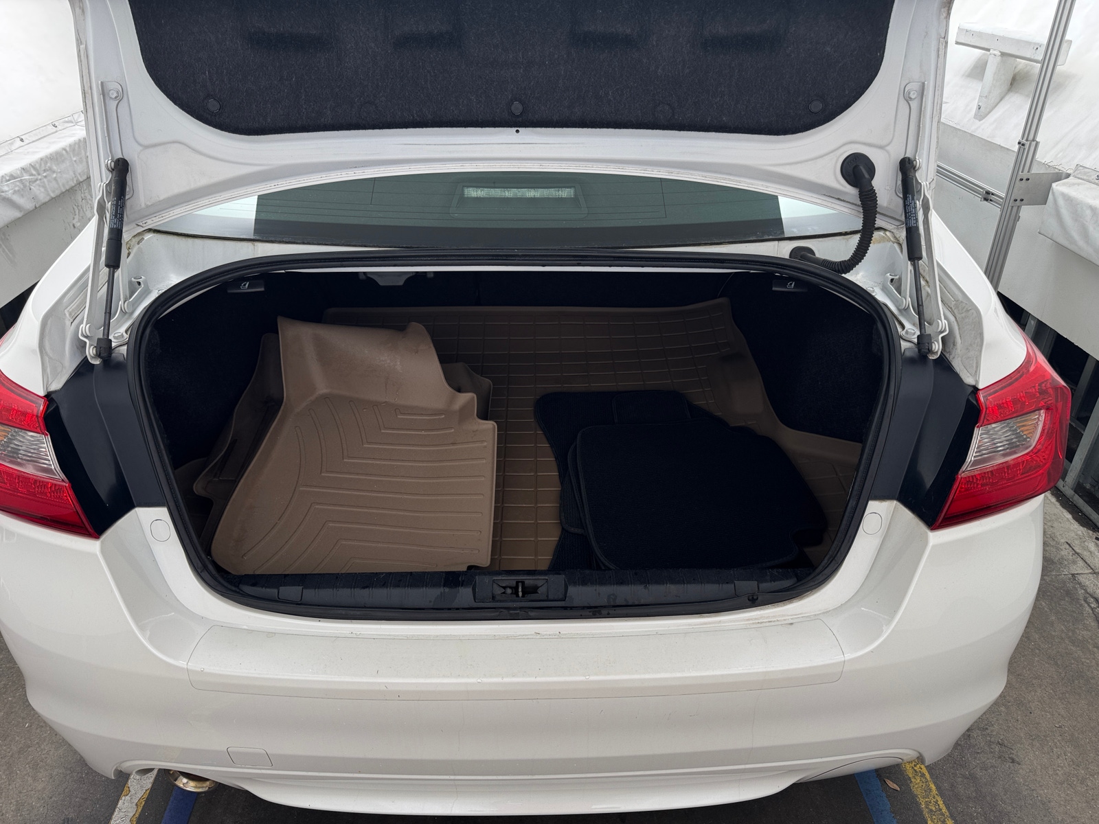 Thumbnail: 2017 Subaru Legacy - 7