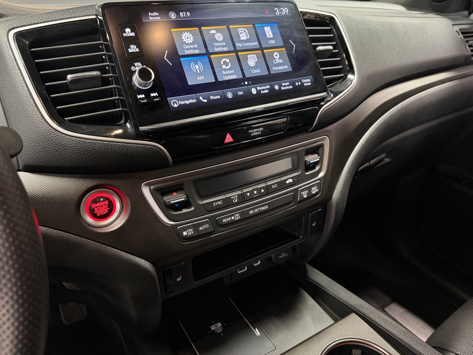 Thumbnail: 2025 Honda Ridgeline - 3