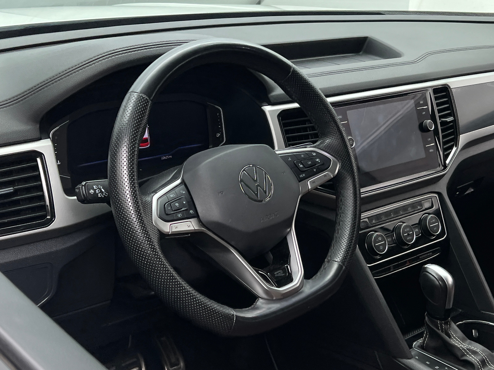 Thumbnail: 2023 Volkswagen Atlas - 5