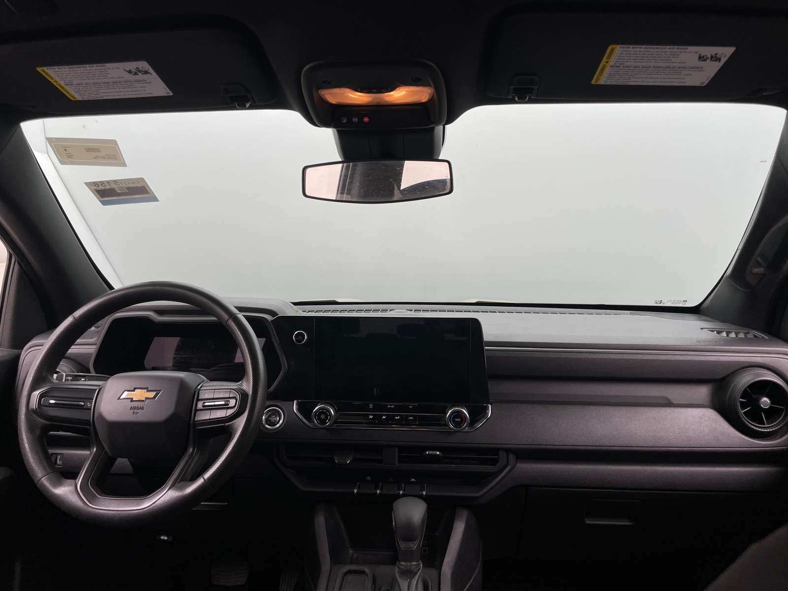 Thumbnail: 2023 Chevrolet Colorado - 3