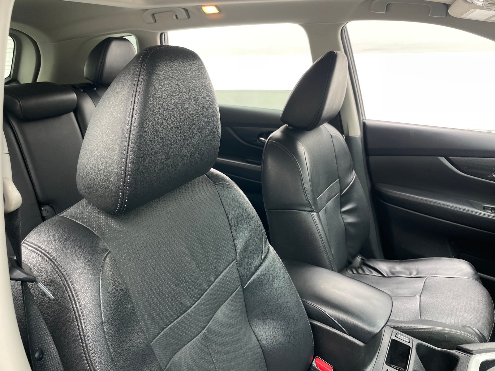 Thumbnail: 2016 Nissan Rogue - 2