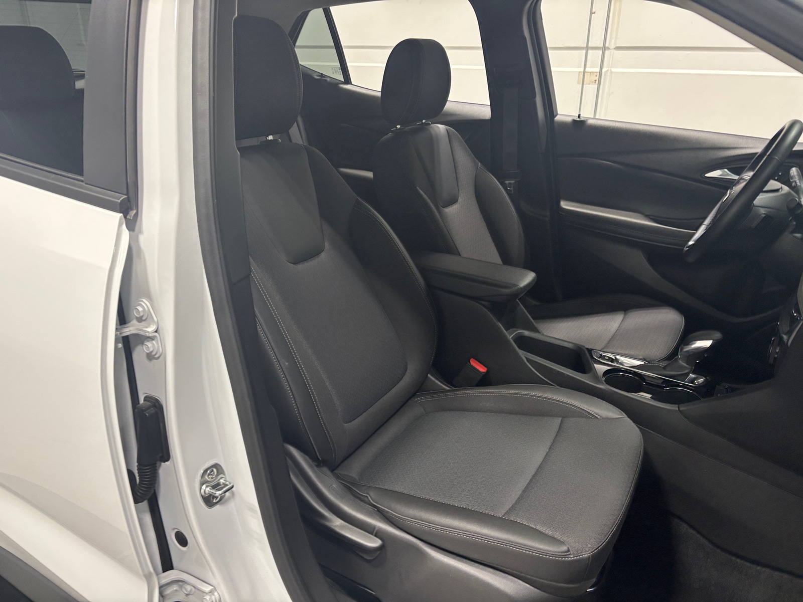 Thumbnail: 2025 Buick Encore GX - 2