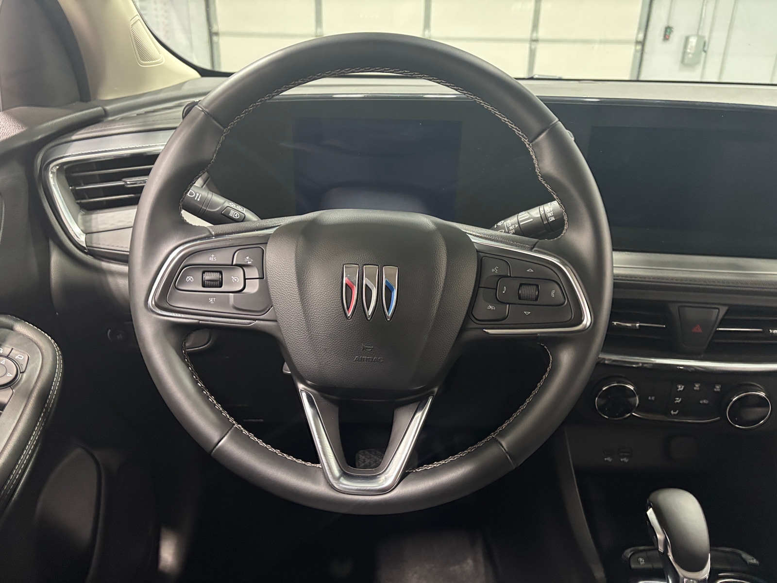 Thumbnail: 2025 Buick Encore GX - 5