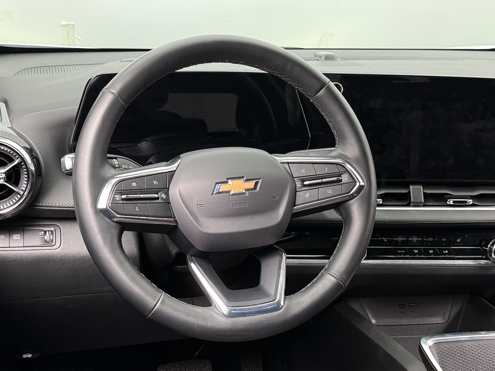 Thumbnail: 2025 Chevrolet Equinox - 5