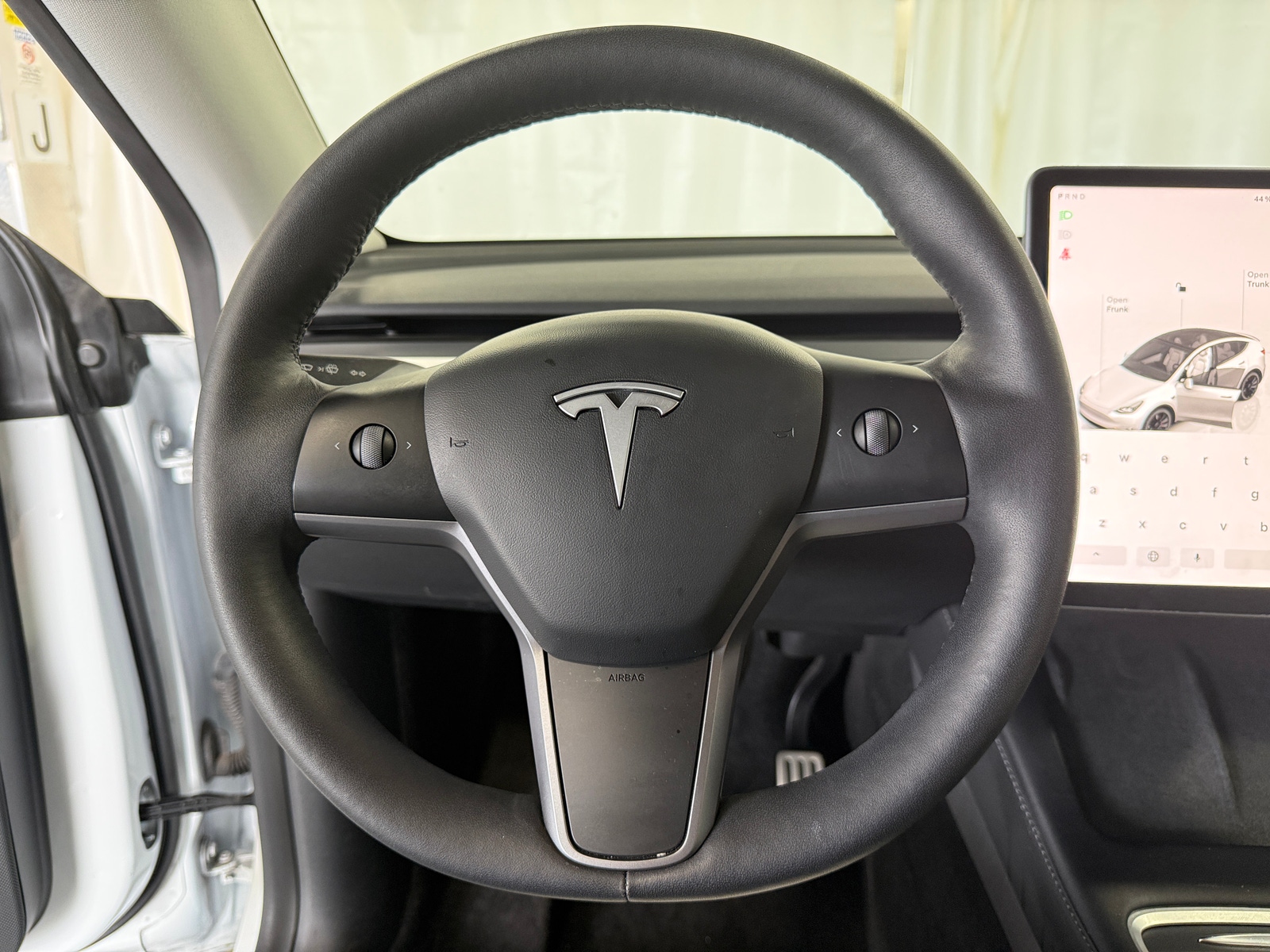 Thumbnail: 2022 Tesla Model Y - 4